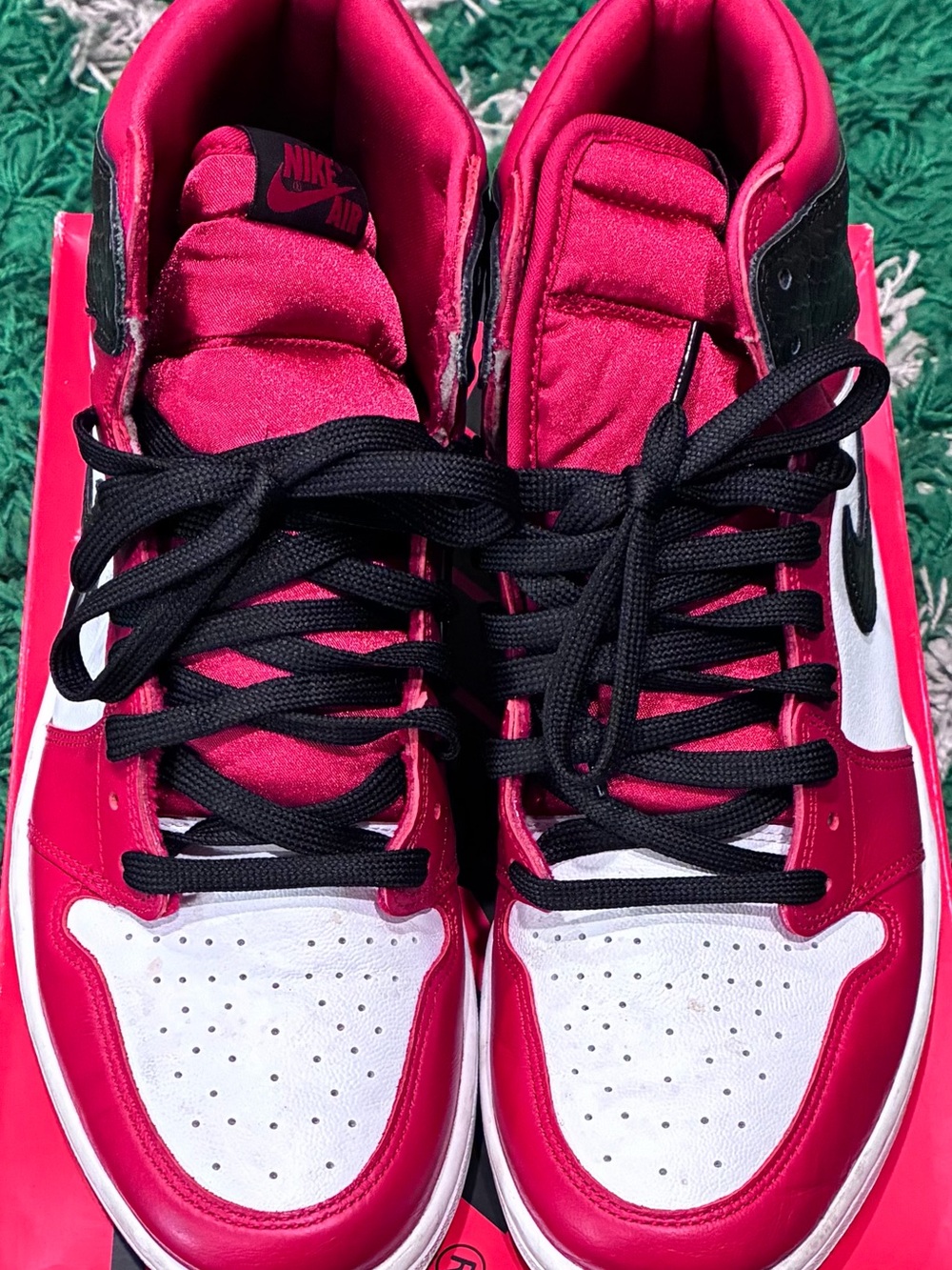 Jordan 1 Retro High OG Satin Snake Chicago W Size 12W/10.5M GREAT 100% AUTHENTIC - Picture 4 of 9